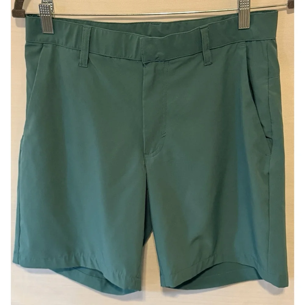 Fabletics Men's Green Athletic Golf Shorts S Regular 8